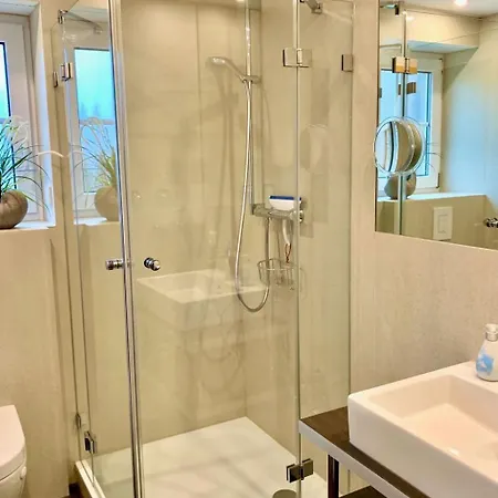 Moderne 3-zimmer Maisonettewohnung In Der By Interhome Lancken-Granitz